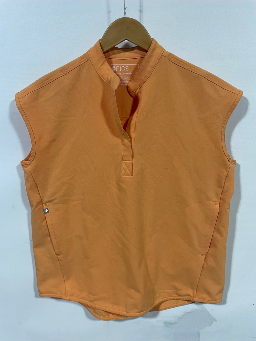 Figs Orange Short-Sleeve Mandarin Henley Top